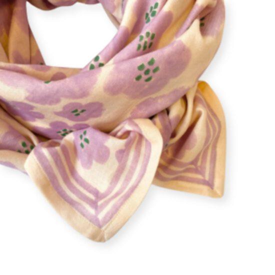 BIG FOULARD LATIKA "FLORA BOLD" LAVANDE – Image 5