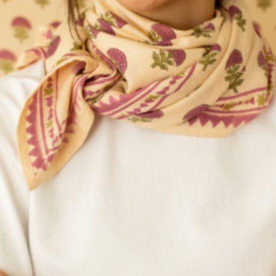 BIG FOULARD LATIKA "FLORETS" MACADAMIA – Image 2